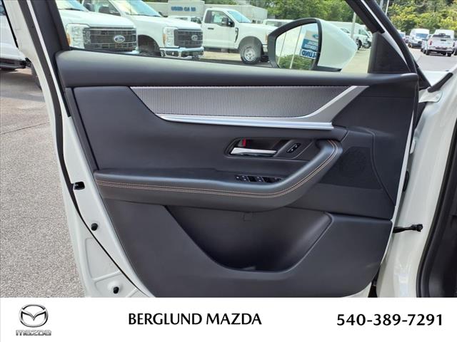 2025 Mazda CX-90 Preferred Package - Photo 10