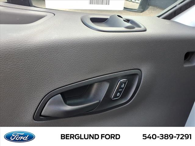 2024 Ford Transit Base - Photo 11