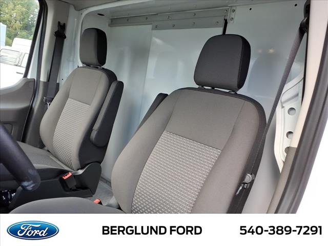 2025 Ford Transit Base - Photo 11