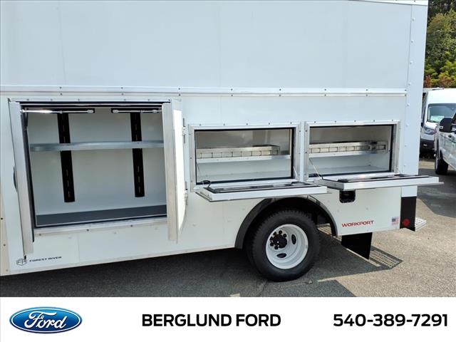 2026 Ford E-Series Base - Photo 11