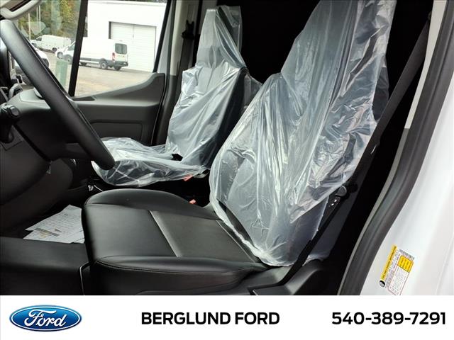 2025 Ford Transit Base - Photo 11