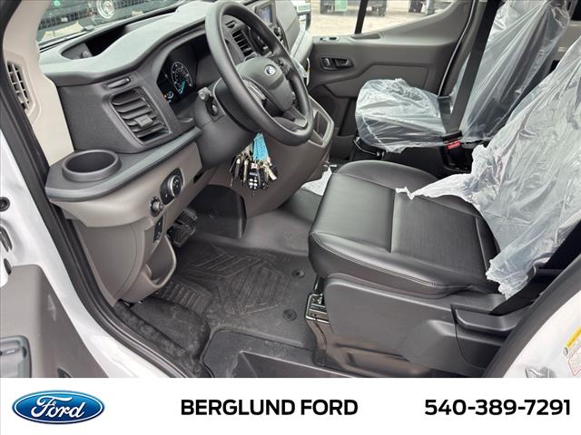 2025 Ford Transit Base - Photo 11