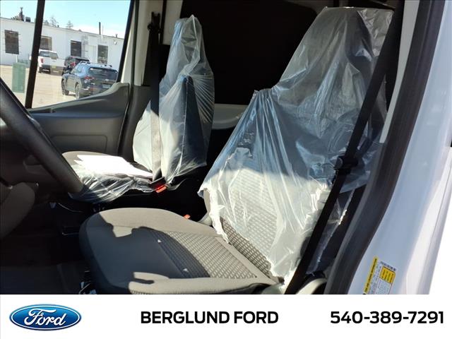 2025 Ford Transit Base - Photo 11