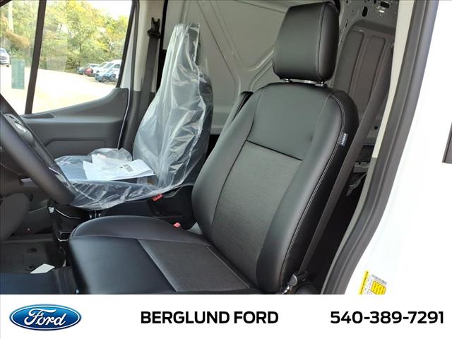 2025 Ford Transit Base - Photo 11