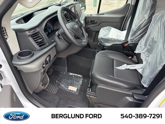 2025 Ford Transit Base - Photo 11