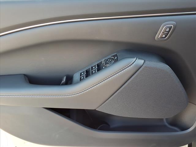 2025 Ford Mustang Mach-E Select - Photo 11