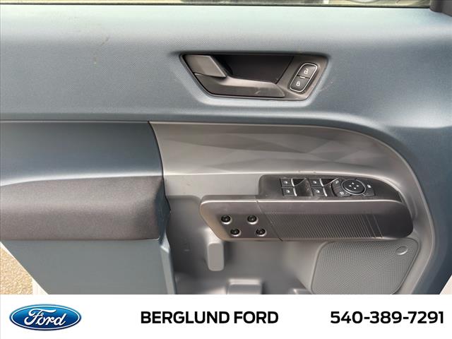 2025 Ford Maverick XL - Photo 11