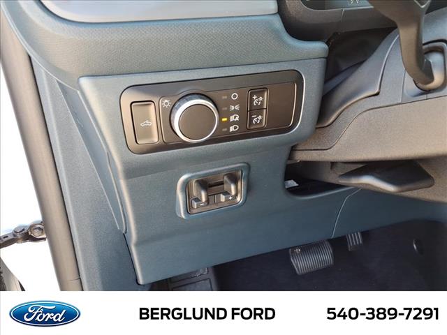 2025 Ford Maverick XL - Photo 11