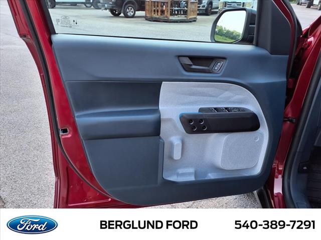 2025 Ford Maverick XLT - Photo 11