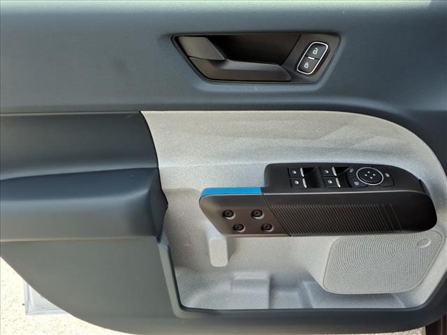 2025 Ford Maverick XLT - Photo 11
