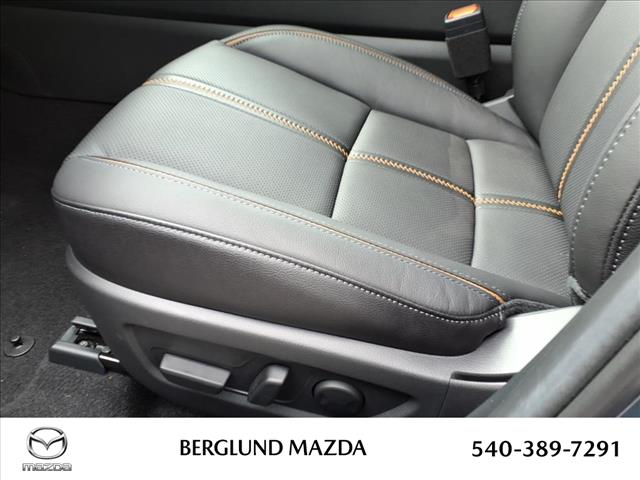 2025 Mazda CX-50 Hybrid Premium Package - Photo 11