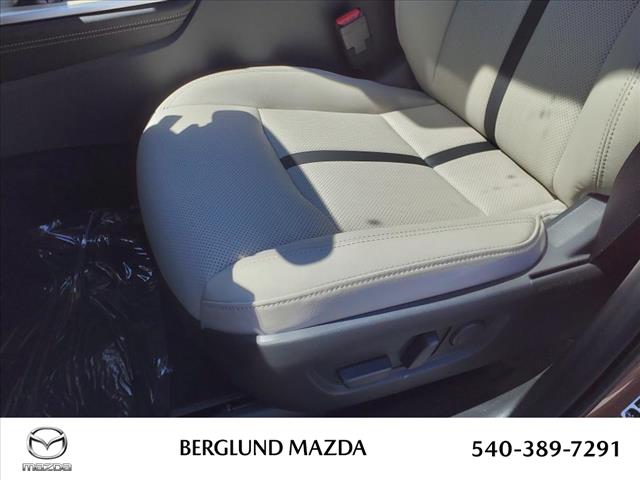 2025 Mazda CX-70 Plug-in Hybrid Premium Package - Photo 11