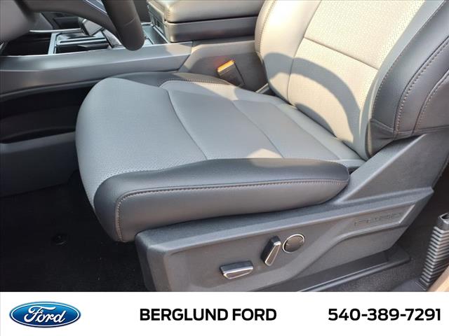2025 Ford F-150 Lightning Lariat - Photo 12