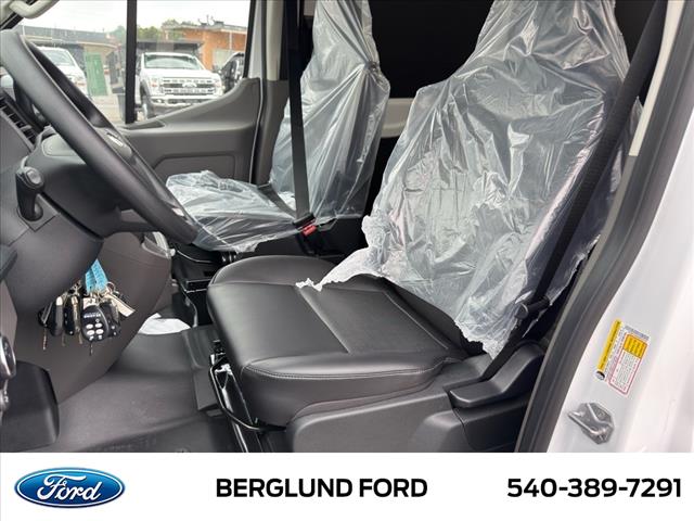 2025 Ford Transit Base - Photo 12
