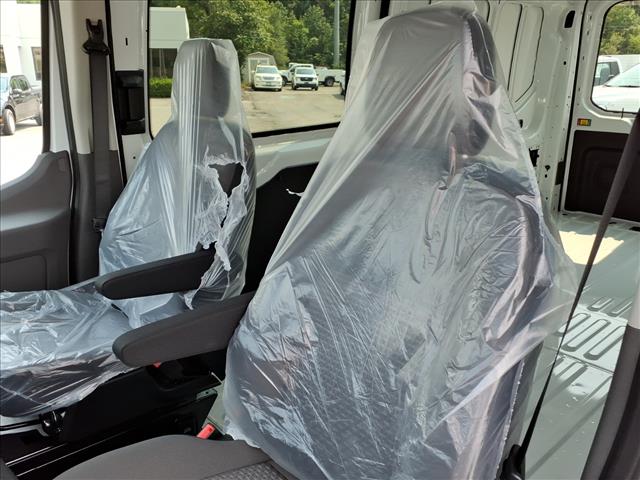 2025 Ford Transit Base - Photo 12