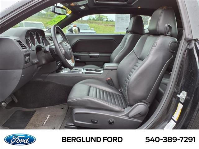 2011 Dodge Challenger SE - Photo 12