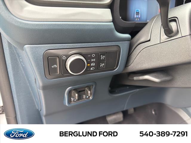 2025 Ford Maverick XL - Photo 12