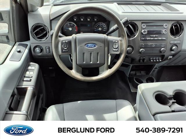 2016 Ford F-550 XL - Photo 13