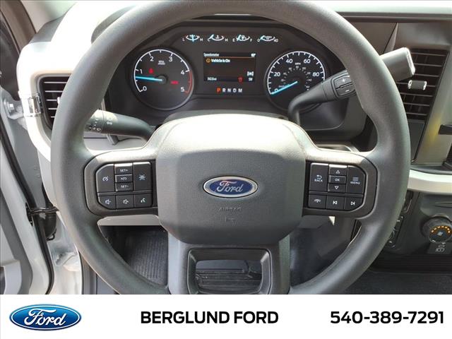 2025 Ford F-550 XL - Photo 13