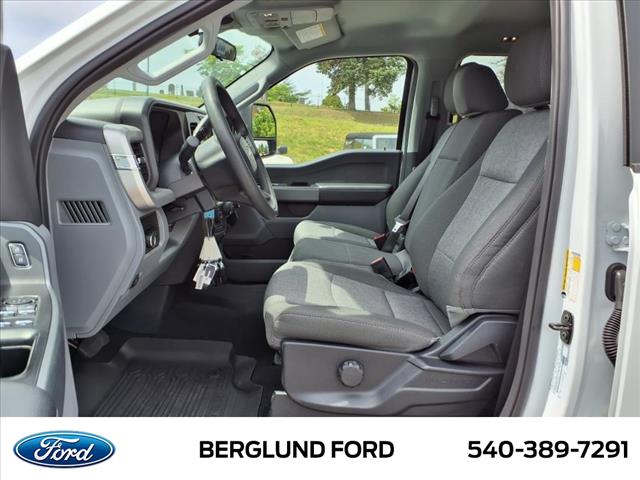 2024 Ford F-350 Super Duty XL - Photo 13
