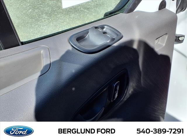 2025 Ford Transit 350 - Photo 13