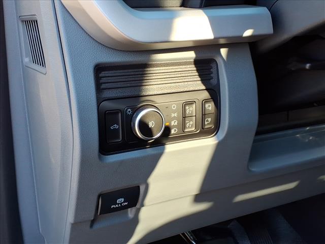 2025 Ford F-350 Super Duty XLT - Photo 13