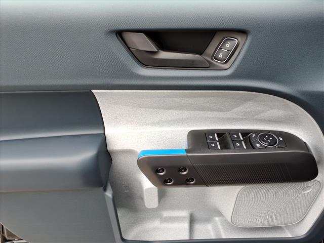 2025 Ford Maverick XLT - Photo 13