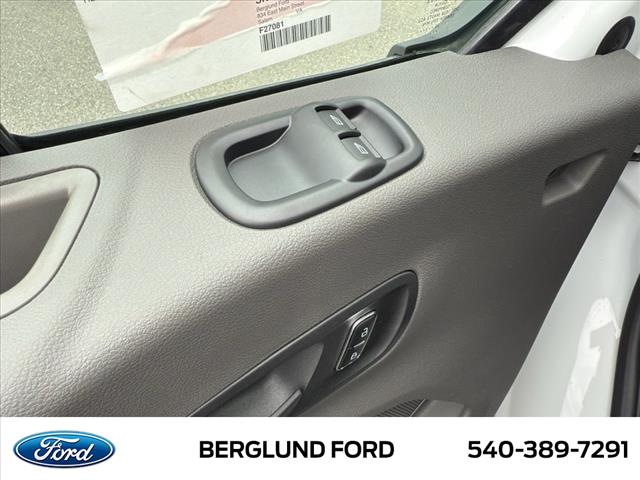 2025 Ford Transit XL - Photo 14