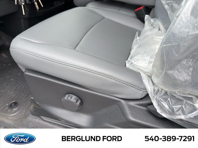 2025 Ford F-350 Super Duty XL - Photo 14