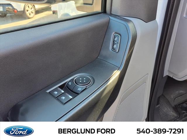 2025 Ford F-550 XL - Photo 14