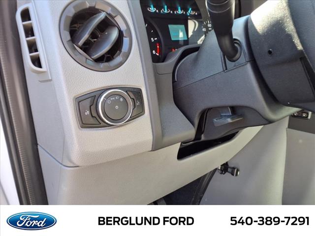 2025 Ford E-Series Base - Photo 14
