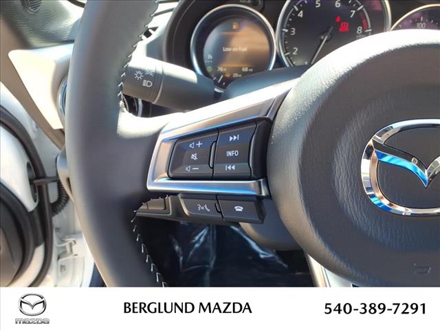 2025 Mazda MX-5 Miata RF Club - Photo 14