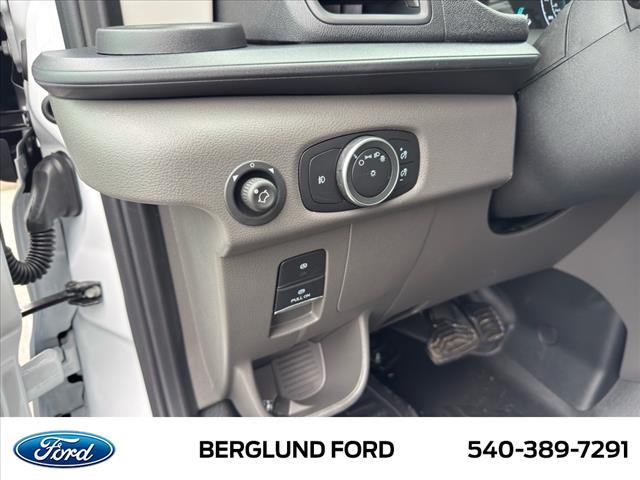 2025 Ford Transit XL - Photo 15