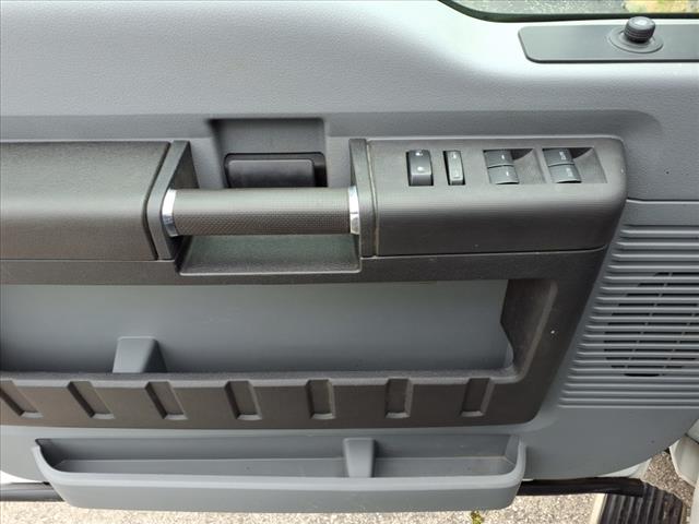 2016 Ford F-550 XL - Photo 15
