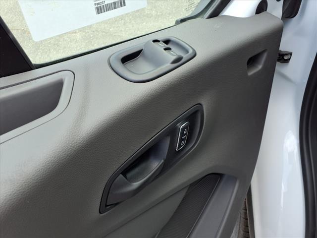 2024 Ford Transit 350 - Photo 15