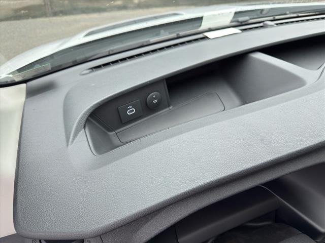 2025 Ford Transit XL - Photo 16