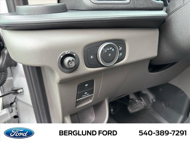 2025 Ford Transit XLT - Photo 16