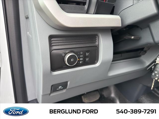 2025 Ford F-350 Super Duty XL - Photo 16