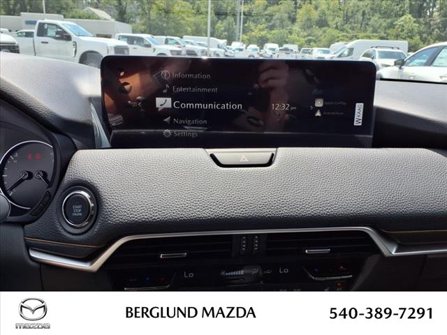 2025 Mazda CX-90 Preferred Package - Photo 16
