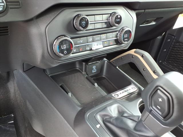 2025 Ford Bronco Badlands - Photo 17