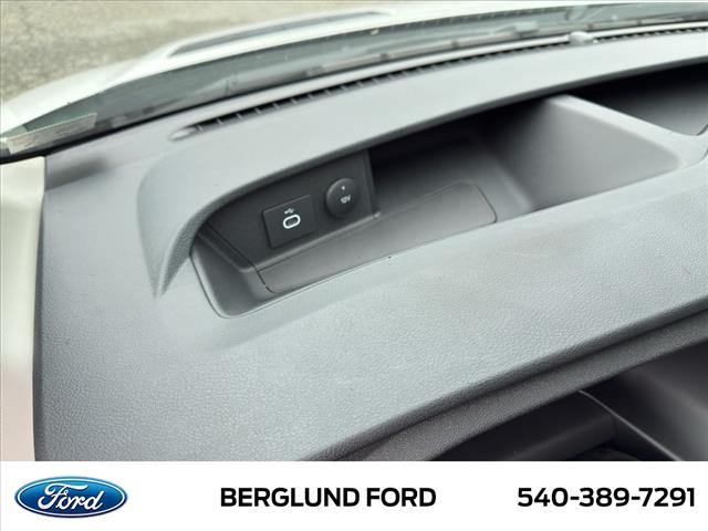 2025 Ford Transit Base - Photo 17
