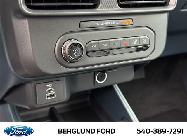 2025 Ford Maverick XL - Photo 17