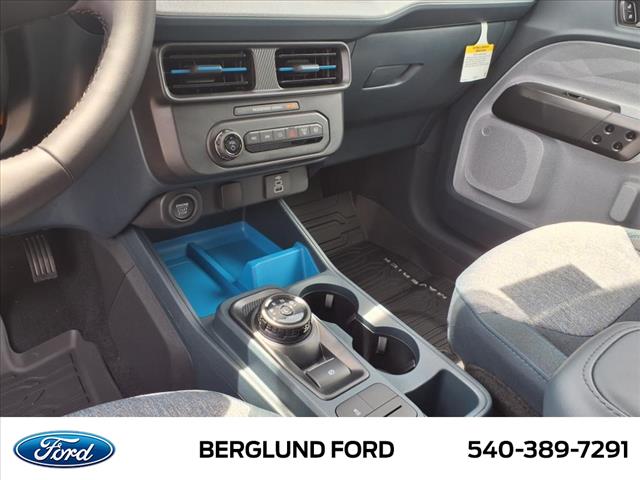 2025 Ford Maverick XLT - Photo 17