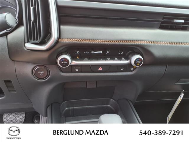 2025 Mazda CX-50 Hybrid Premium Package - Photo 17