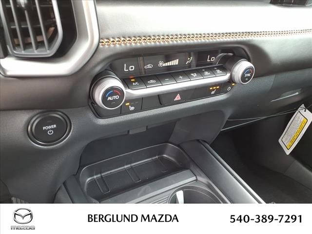 2025 Mazda CX-50 Hybrid Premium Package - Photo 17