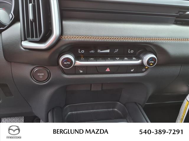 2025 Mazda CX-50 Hybrid Premium Package - Photo 17