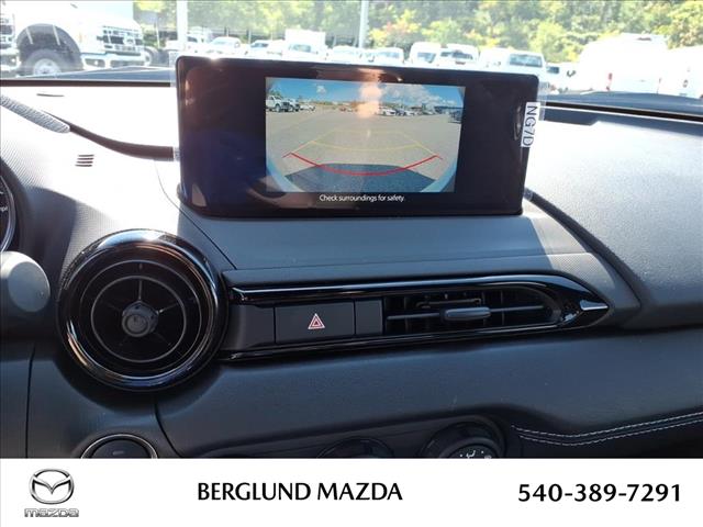 2025 Mazda MX-5 Miata RF Club - Photo 17