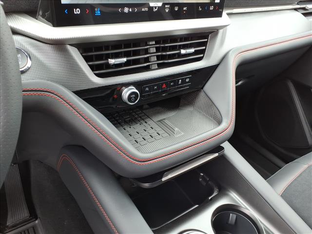 2025 Ford Explorer ST - Photo 18