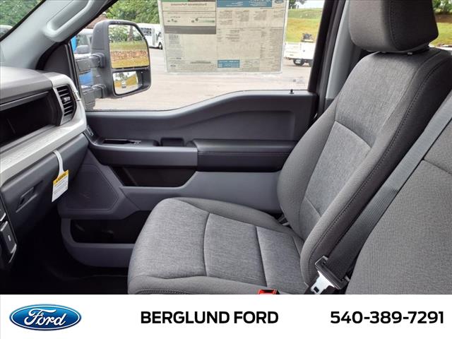 2025 Ford F-250 Super Duty XLT - Photo 18