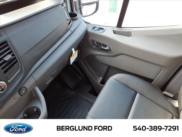 2024 Ford Transit Base - Photo 18